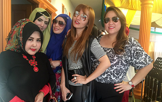 Ayu Soraya _ Indah Sari - Indonesian Actresses _ Singers